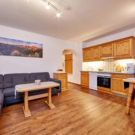 Gaestehaus Anneliese Apartamento *