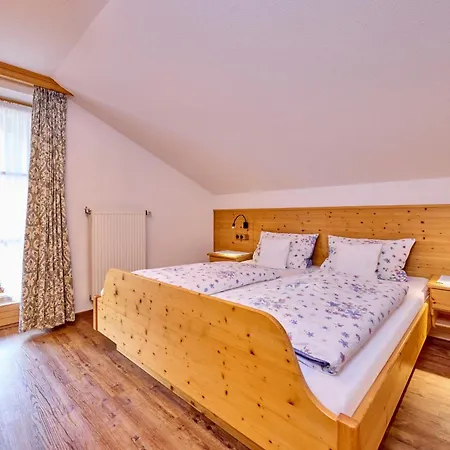 Apartamento Gaestehaus Anneliese Wallgau
