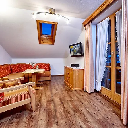 Gaestehaus Anneliese * Wallgau